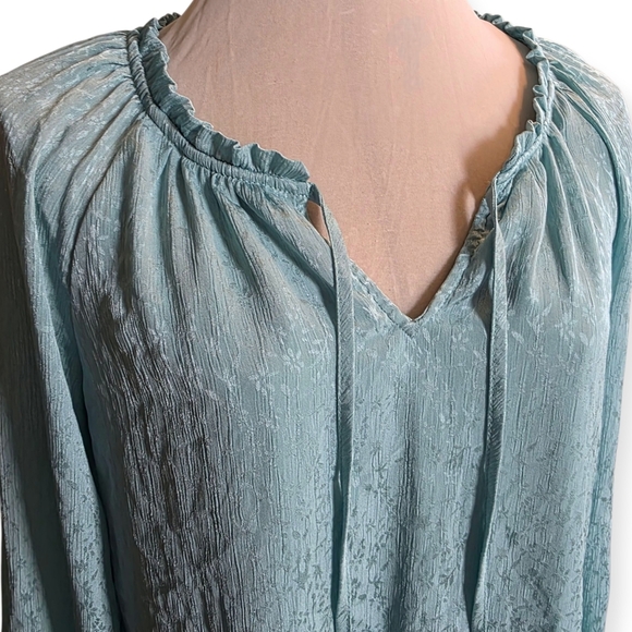LC Lauren Conrad Long Sleeve Peasant Blouse, Blue/Green Color, Sizr XS - Picture 4 of 7